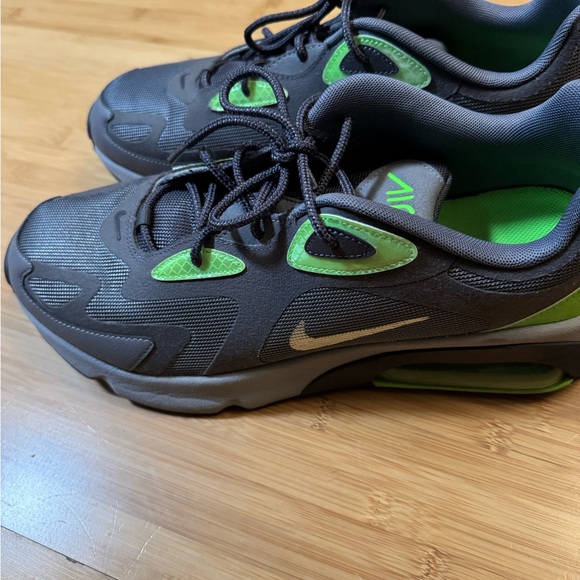 Nike shoes size 12 green and gray - Picture 6 of 9